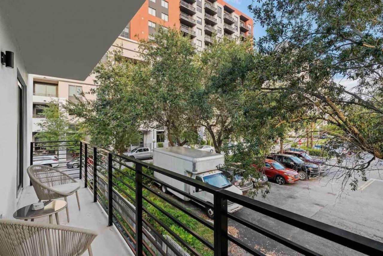 Pretty Rola 204 Upscale Spacious 1B1B Apt W King Bed At Downtown Ft Lauderdale Fort Lauderdale Exterior photo